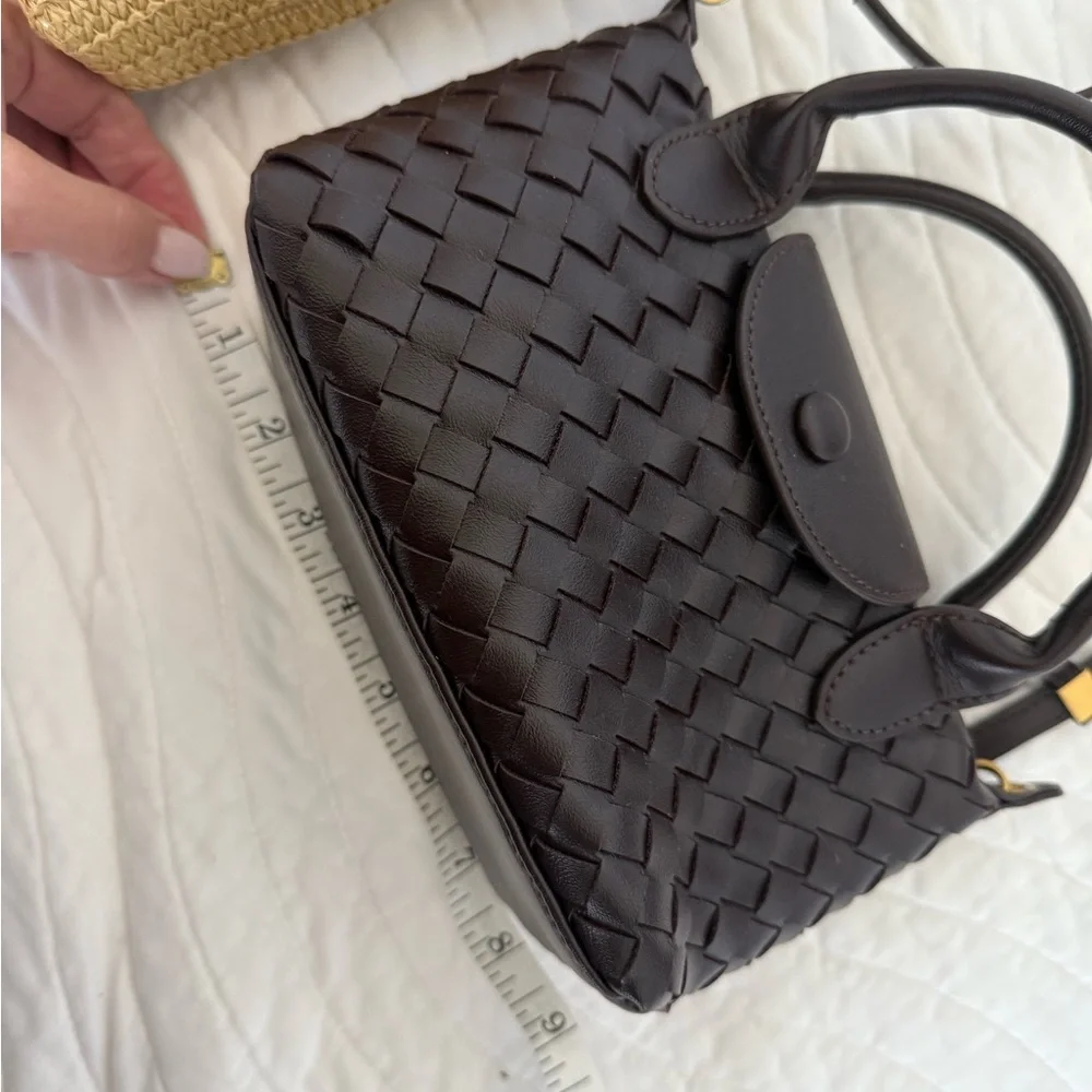 Brown Straw Crossbody Bag with Tan Leather Trim and Darker purple woven - Picture 5 of 8